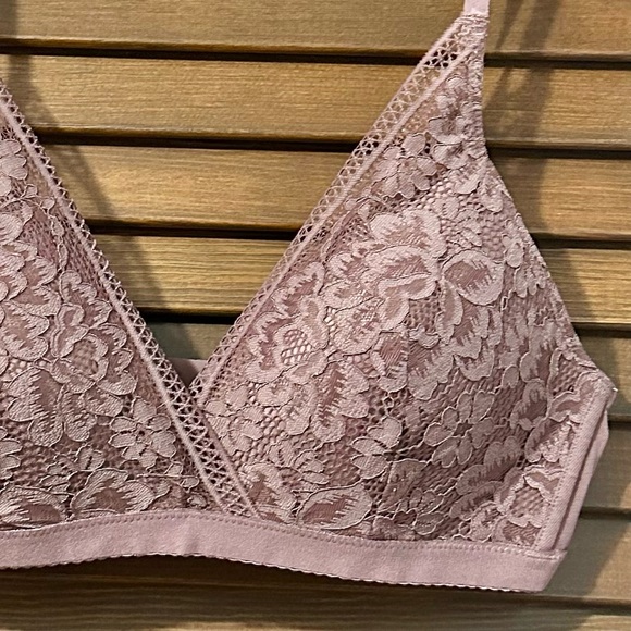 NEW Knix Lace Deep V Bralette - Picture 4 of 8